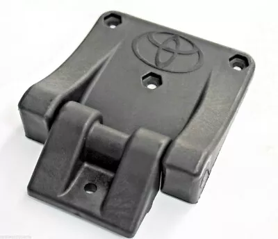$99 • Buy TOYOTA HILUX ALLOY TRAY HINGE FROM SEPT 11> PLASTIC INC FITTINGS NEW GENUINE X1